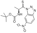 N-[(1S)-1-甲基-2-(6-硝基-1H-苯并三唑-1-基)-2-硫酮乙基]氨基甲酸叔丁酯结构式