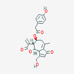 Structure of (3aR,4S,9aS,9bR)-9-(hydroxymethyl)-6-methyl-3-methylidene-2,7-dioxo-2,3,3a,4,5,7,9a,9b-octahydroazuleno[4,5-b]furan-4-yl (4-hydroxyphenyl)acetate
